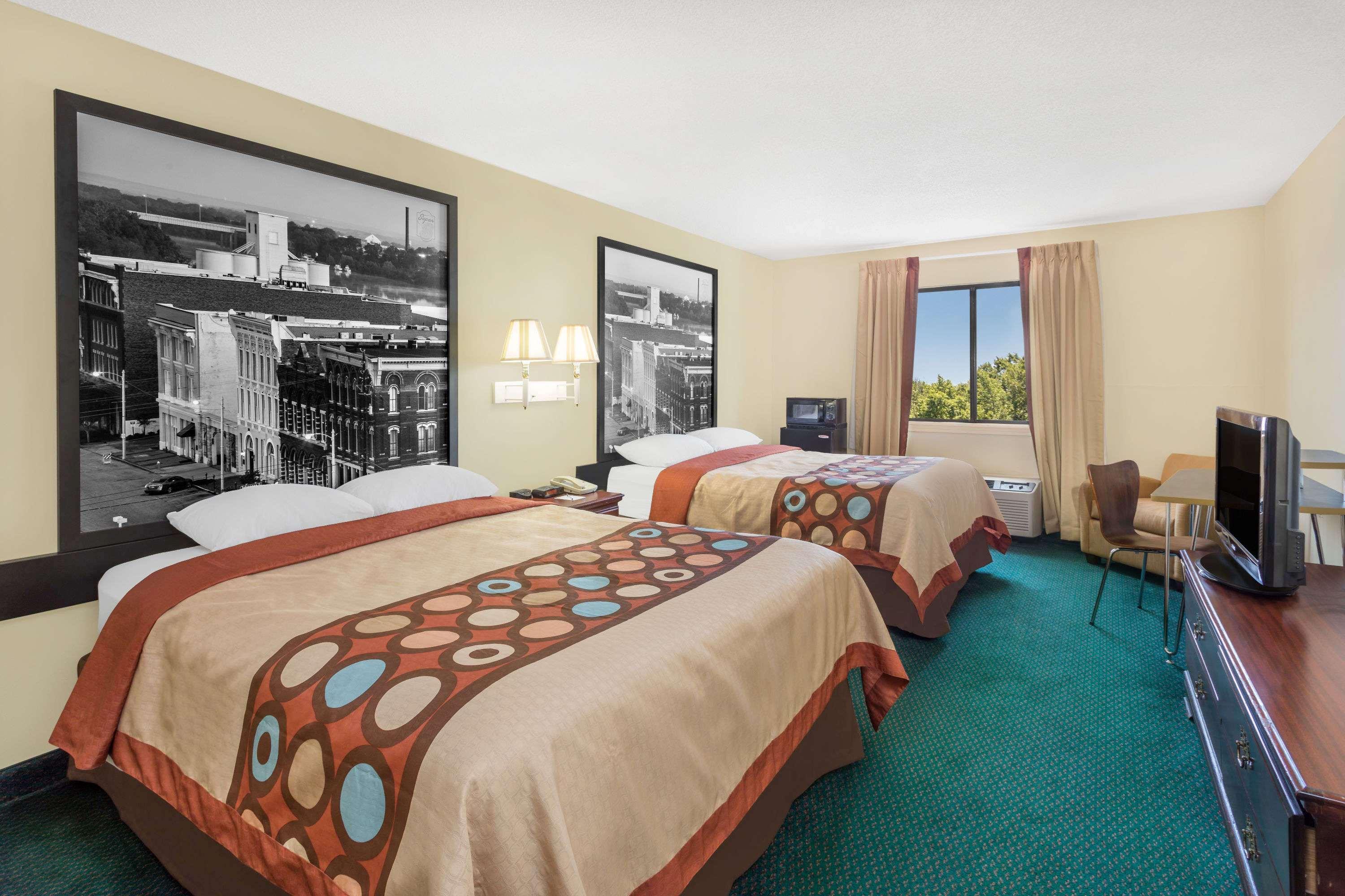 Super 8 By Wyndham Montgomery I-65 Luaran gambar