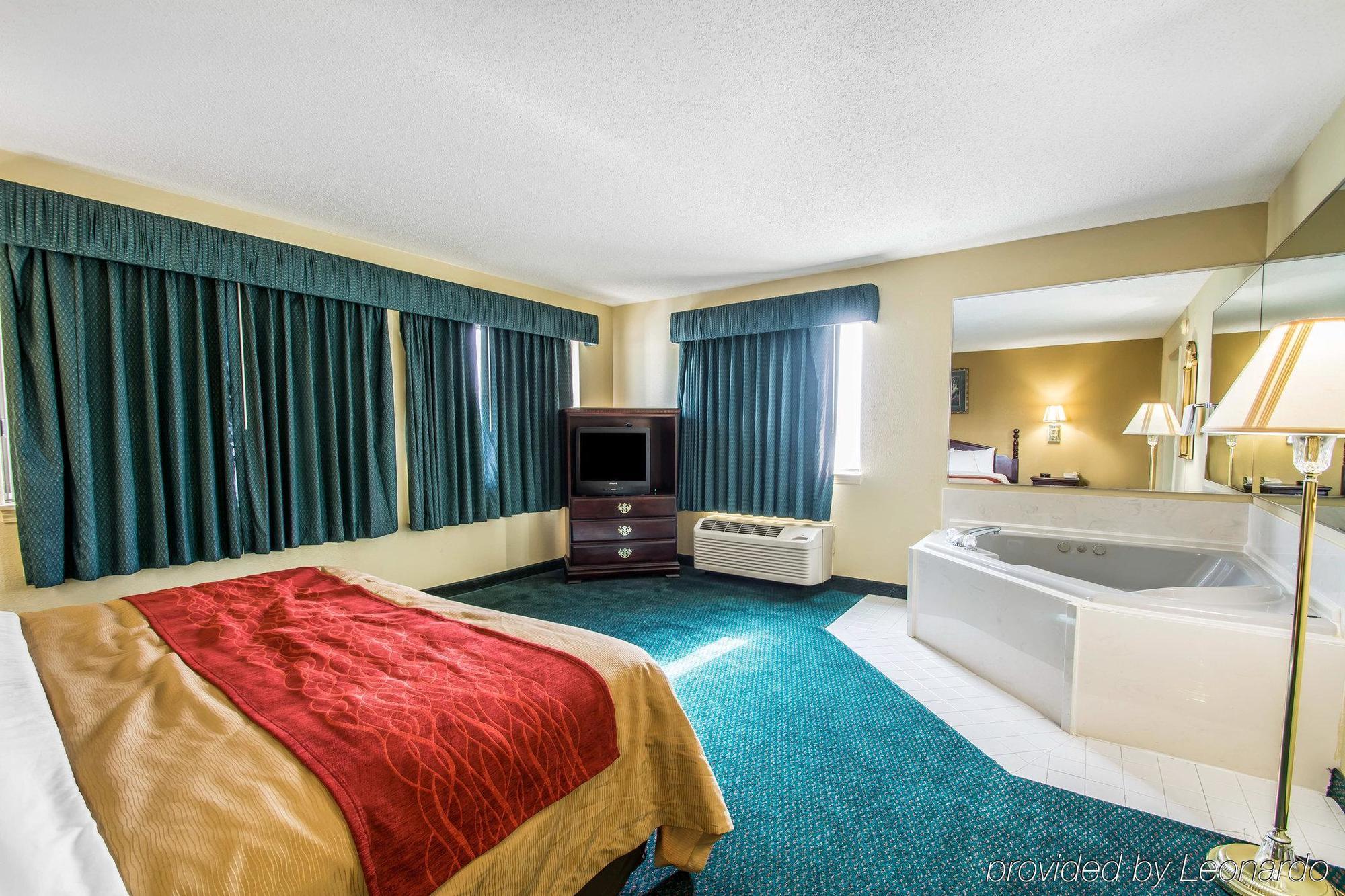 Super 8 By Wyndham Montgomery I-65 Luaran gambar