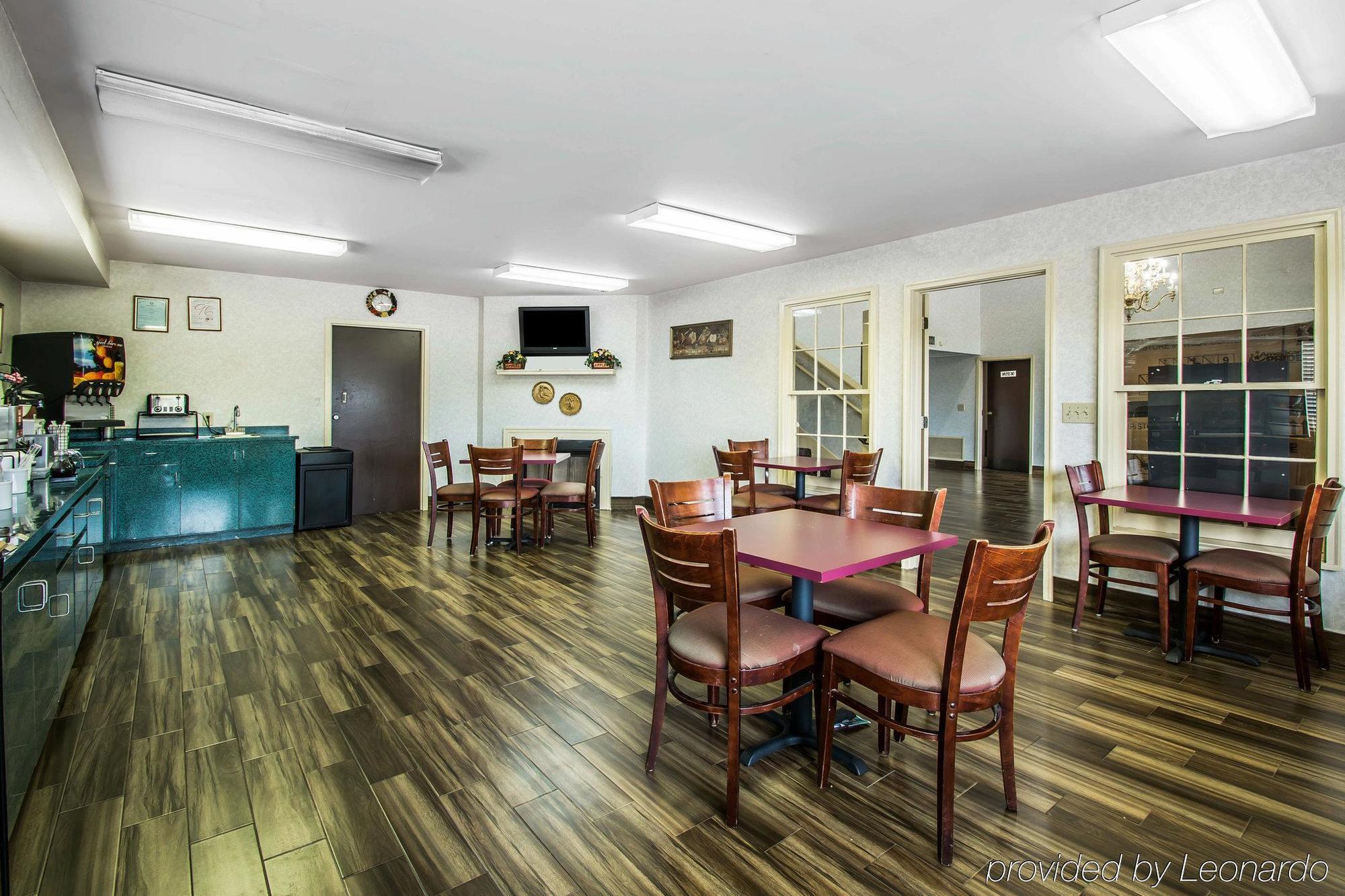Super 8 By Wyndham Montgomery I-65 Luaran gambar