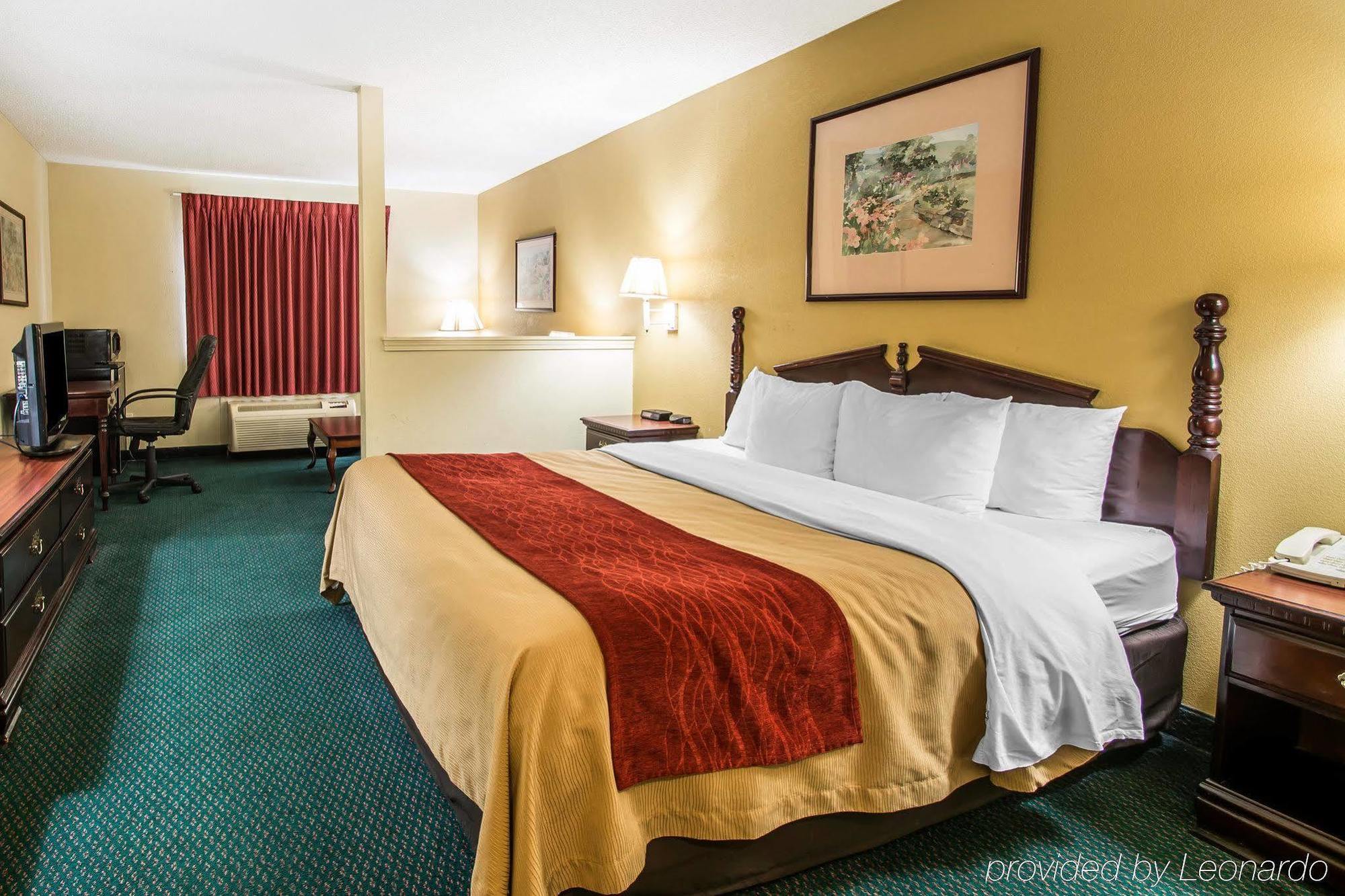 Super 8 By Wyndham Montgomery I-65 Luaran gambar